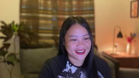 Khaye online show from 11.27.25