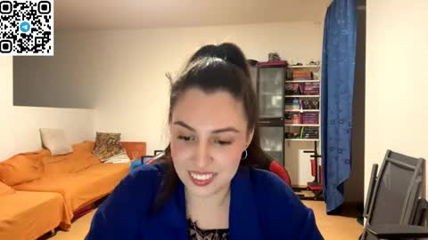 Snapshot of sweetfenomen67 chatting on 05.25.26 Joanna online show from 05.25.26