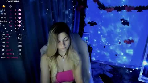 Snapshot of sweetfoyou chatting on 10.24.25 sweetfoyou online show from 10.24.25