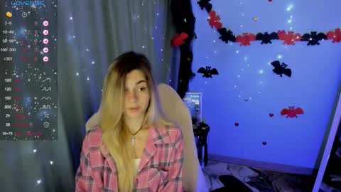 Snapshot of sweetfoyou chatting on 10.26.25 sweetfoyou online show from 10.26.25