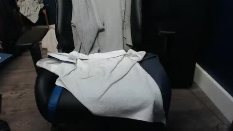 Snapshot of sweetgesus chatting on 11.12.25 sweetgesus online show from 11.12.25