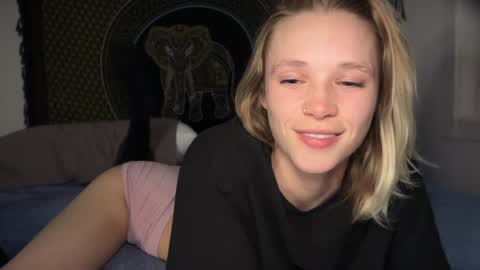 Snapshot of sweetgracee chatting on 01.18.25 sweetgracee online show from 01.18.25