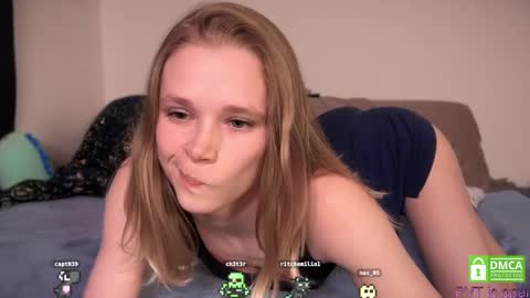 Snapshot of sweetgracee chatting on 09.11.25 sweetgracee online show from 09.11.25