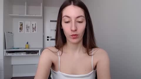 Snapshot of sweetheart_77 chatting on 01.18.26 Emma online show from 01.18.26