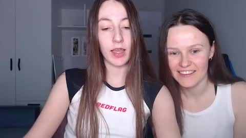 Snapshot of sweetheart_77 chatting on 02.07.26 Emma online show from 02.07.26