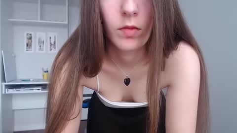 Snapshot of sweetheart_77 chatting on 02.08.26 Emma online show from 02.08.26