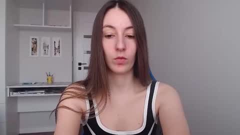 Snapshot of sweetheart_77 chatting on 02.20.26 Emma online show from 02.20.26