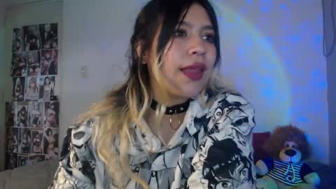 Snapshot of sweethotsin_sexy69 chatting on 02.21.25 online show from 02.21.25