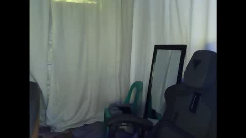 Snapshot of sweetie_irishh chatting on 10.19.25 Irish online show from 10.19.25