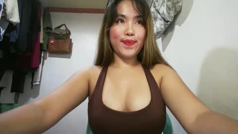 Snapshot of sweetie_trishiaxx chatting on 05.08.26 Your GoodGirlSweet trish online show from 05.08.26