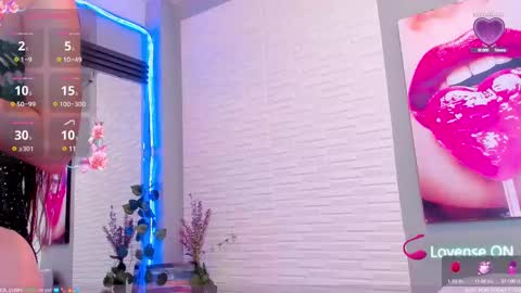 Snapshot of sweetieandjuiicy chatting on 02.20.25 Call me Nataly online show from 02.20.25