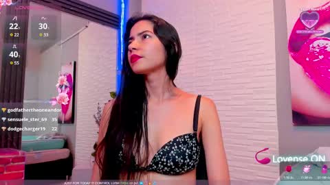 Snapshot of sweetieandjuiicy chatting on 03.01.25 Call me Nataly online show from 03.01.25
