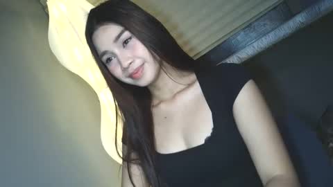 Snapshot of sweetiecum_tina chatting on 02.26.26 sweetiecum_tina online show from 02.26.26