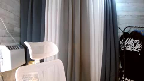 Snapshot of sweetiefox1 chatting on 10.25.25 sweetiefox1 online show from 10.25.25