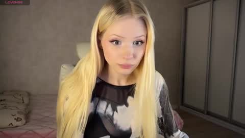 sweetie Lisa3 online show from 03.12.25