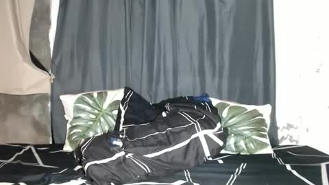 sweetiestkylie online show from 12.22.25