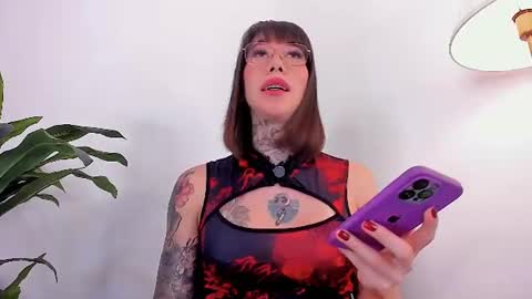 Snapshot of sweetkarinpaz chatting on 07.28.26 karin paz online show from 07.28.26