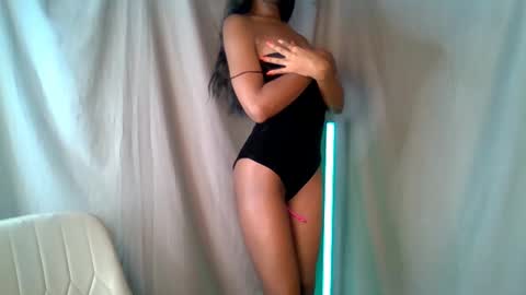 Snapshot of sweetl__ chatting on 01.13.25 Sweet Lisa online show from 01.13.25