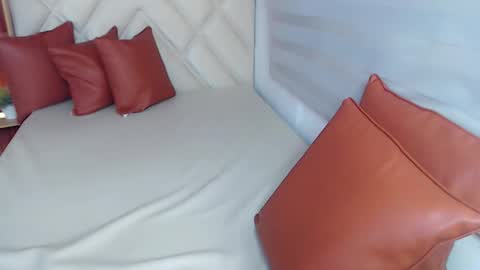   online show from 11.03.25