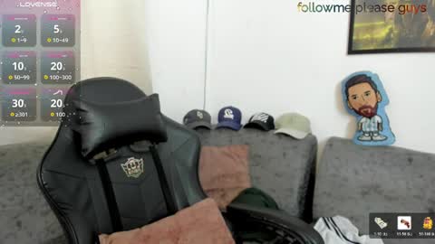 Snapshot of sweetlatinoboy chatting on 06.07.26 SWEETLATINBOY online show from 06.07.26