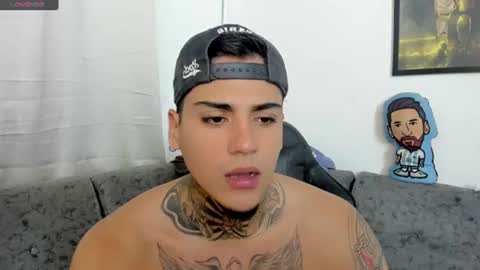 Snapshot of sweetlatinoboy chatting on 06.26.26 SWEETLATINBOY online show from 06.26.26