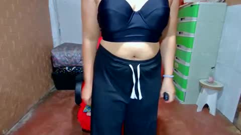 Snapshot of sweetmecel chatting on 11.05.25 Mecel online show from 11.05.25