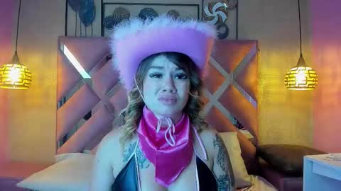 Snapshot of sweetmichel_ chatting on 10.01.25 SweetMichel online show from 10.01.25