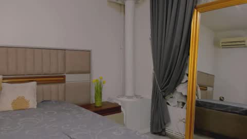 Claudia online show from 10.25.25