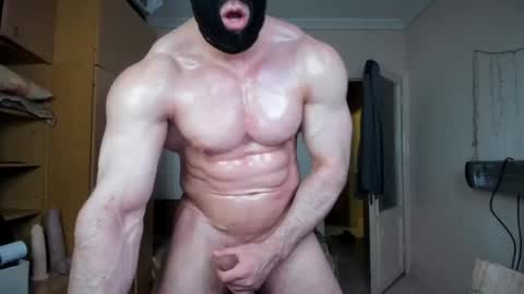 Snapshot of sweetmuscles_boy chatting on 06.25.26 Lorenzo online show from 06.25.26