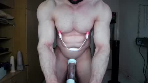 Snapshot of sweetmuscles_boy chatting on 07.06.26 Lorenzo online show from 07.06.26