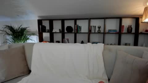 Nicole online show from 10.27.25