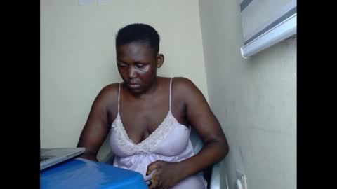 Snapshot of sweetnectarx chatting on 02.08.25 sweetnectarx online show from 02.08.25