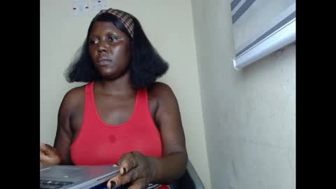 Snapshot of sweetnectarx chatting on 02.08.25 sweetnectarx online show from 02.08.25