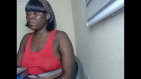 Snapshot of sweetnectarx chatting on 02.09.25 sweetnectarx online show from 02.09.25