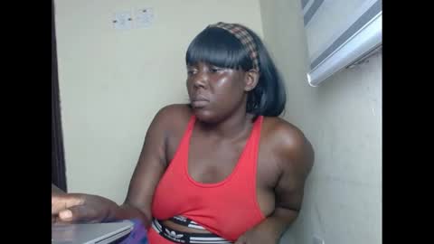 Snapshot of sweetnectarx chatting on 02.10.25 sweetnectarx online show from 02.10.25