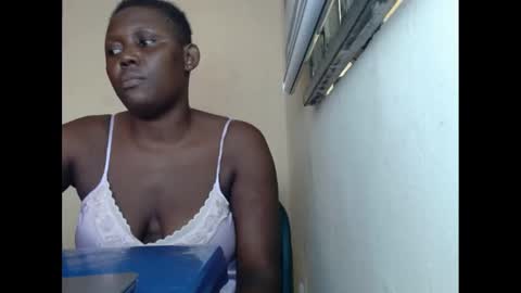 Snapshot of sweetnectarx chatting on 02.16.25 sweetnectarx online show from 02.16.25