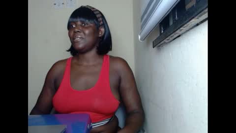 Snapshot of sweetnectarx chatting on 02.17.25 sweetnectarx online show from 02.17.25