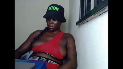 Snapshot of sweetnectarx chatting on 02.21.25 sweetnectarx online show from 02.21.25