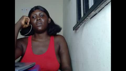 Snapshot of sweetnectarx chatting on 02.25.25 sweetnectarx online show from 02.25.25