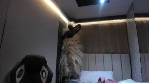 Sweet Nova online show from 06.14.26