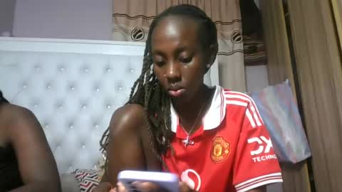 Snapshot of sweetnovah chatting on 07.01.26 Novah girlie online show from 07.01.26