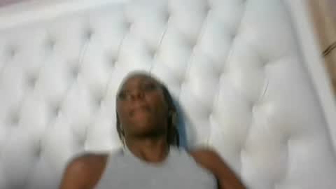Snapshot of sweetnovah chatting on 07.10.26 Novah girlie online show from 07.10.26