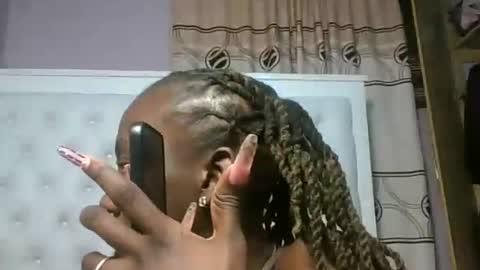 Snapshot of sweetnovah chatting on 07.15.26 Novah girlie online show from 07.15.26