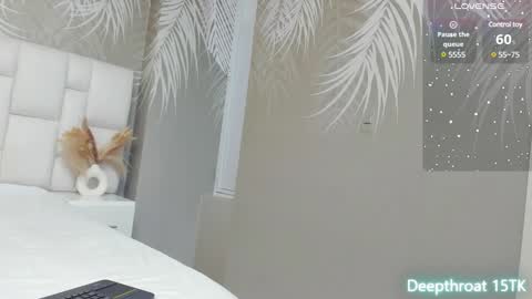 Snapshot of sweetpervert__ chatting on 12.10.24 MIA online show from 12.10.24