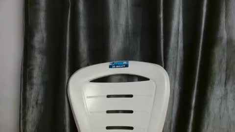 slim ivy online show from 11.02.25