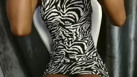 slim ivy online show from 11.24.25