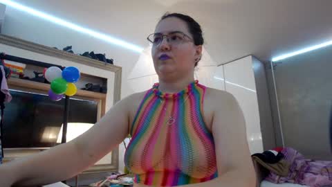 SweetRaisa online show from 01.21.25