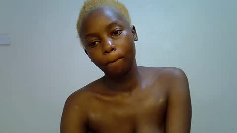 Snapshot of sweetrall chatting on 02.10.26 Lilly online show from 02.10.26