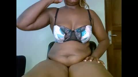 Snapshot of sweetrenne chatting on 01.11.25 sweetrenne online show from 01.11.25