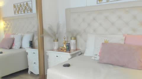 sweets one online show from 12.21.25